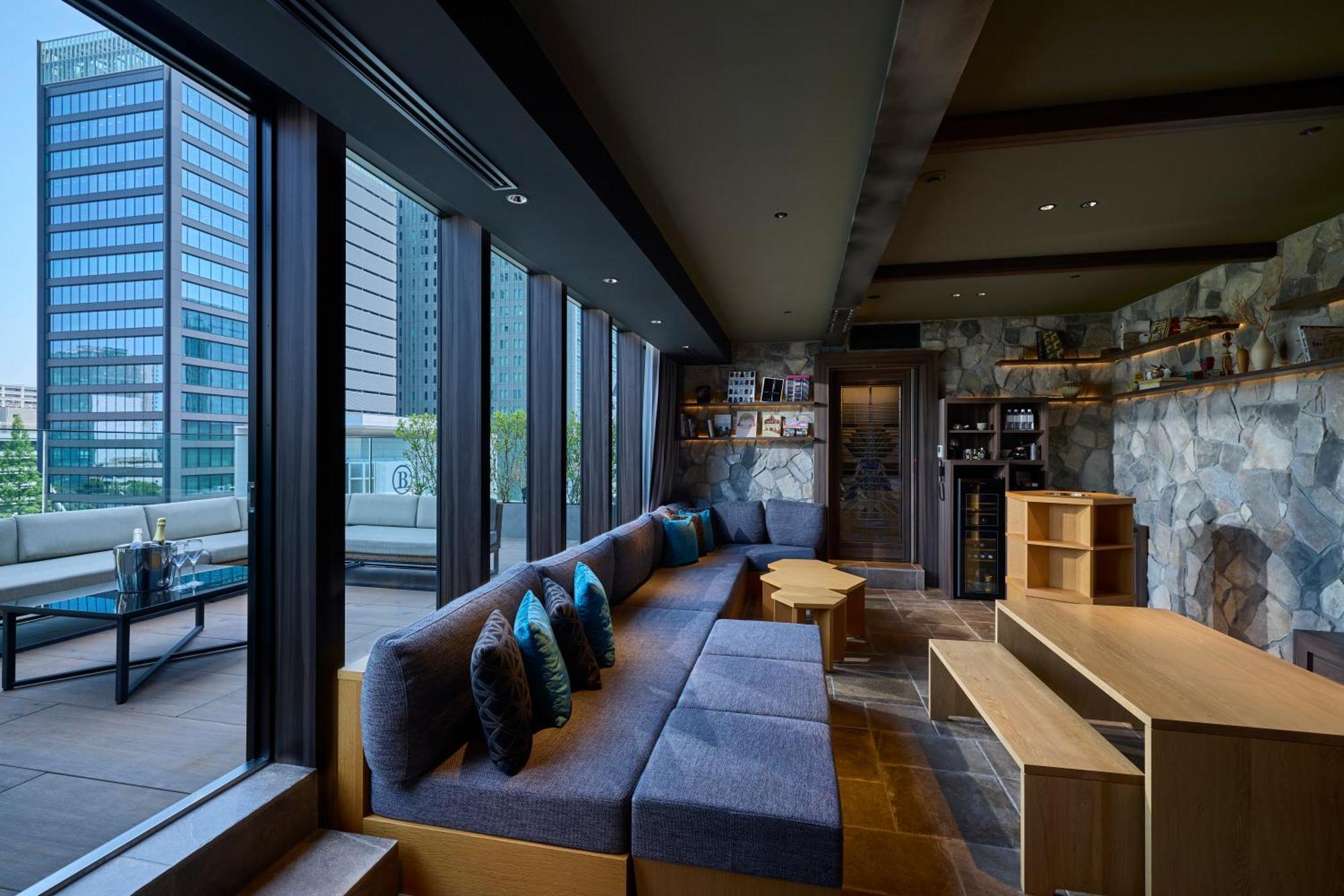 The Tower 5*