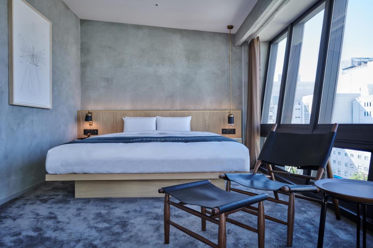 โรงแรม The Tower 5*